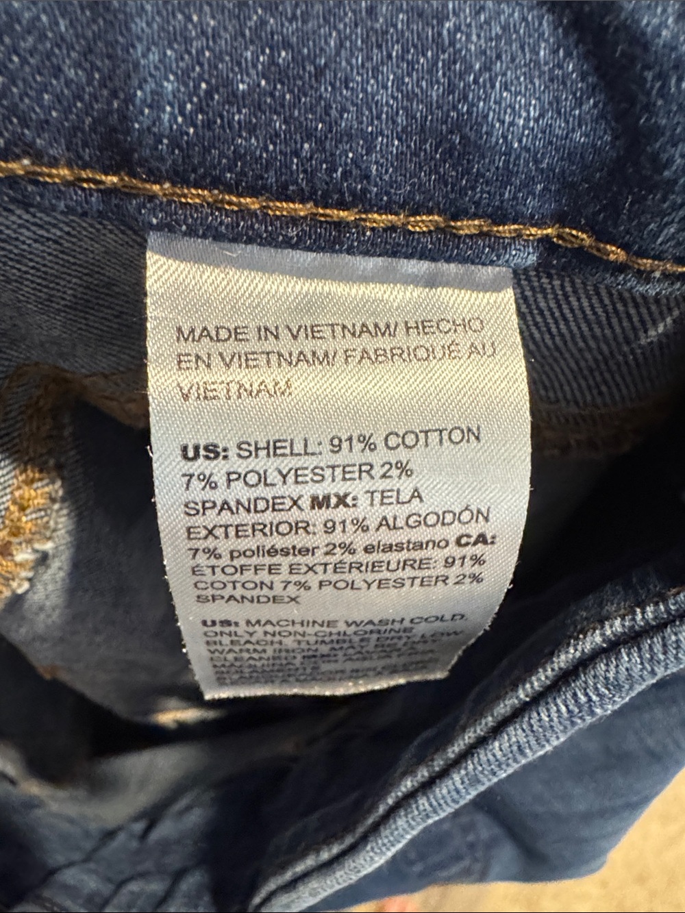 Chico’s Pull-On Slim Boot Jeans 1.5R US 10 Distressed Frayed Hem - Picture 6 of 6